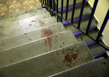 Найдены жуткие следы в доме, где мать расчленила своего сына