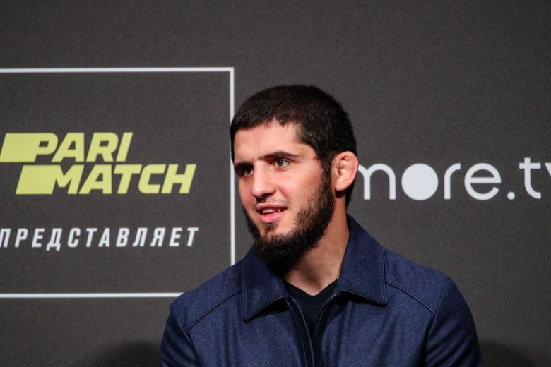 Ислам Махачев