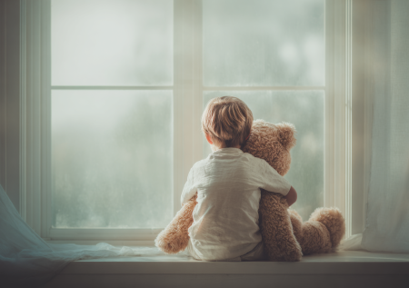 «Добрый мальчик, верил в чудо»: что известно о семье расчлененного ребенка