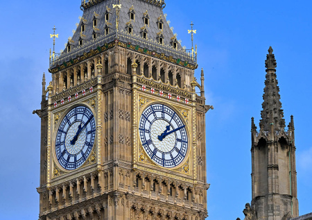 Великобританию заподозрили в интриганстве из-за попыток наладить связь с РФ