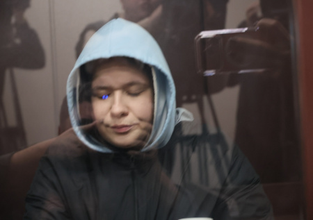 Появились кадры с заседания суда по делу обезглавившей сына матери