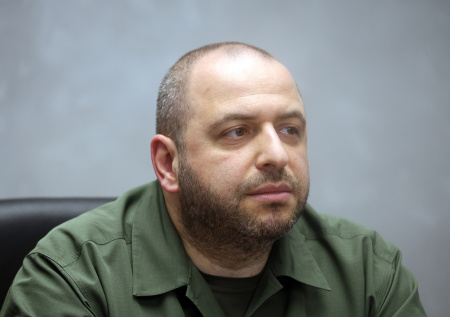 Азаров раскрыл, что ждет Умерова в случае возвращения на Украину