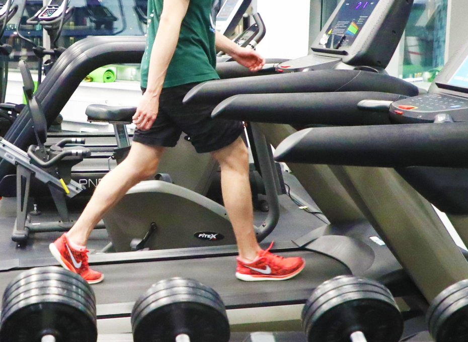 Что подарить взрослому сыну