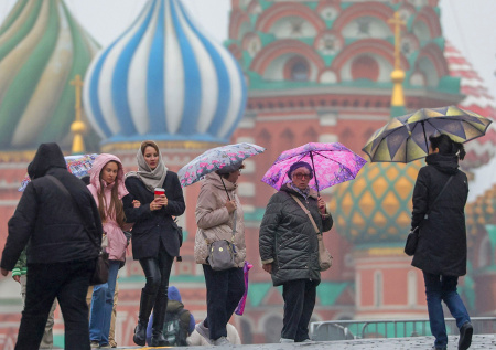 Рекорды тепла сменят злые морозы? Прогноз погоды в Москве до конца осени