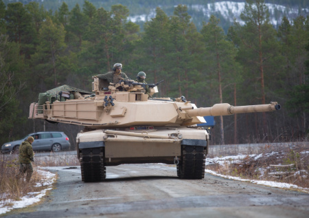 Морпех ВС РФ уничтожил Abrams через два дня после поступления на службу