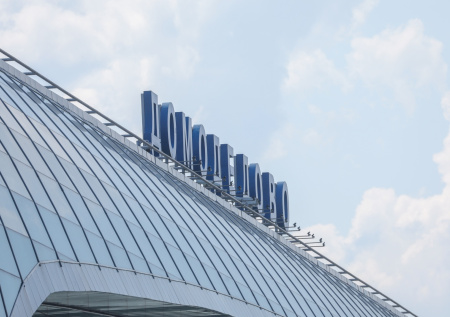 Столичный аэропорт перестал принимать рейсы