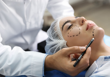 Названы самые серьезные проблемы, которые решает пластическая хирургия