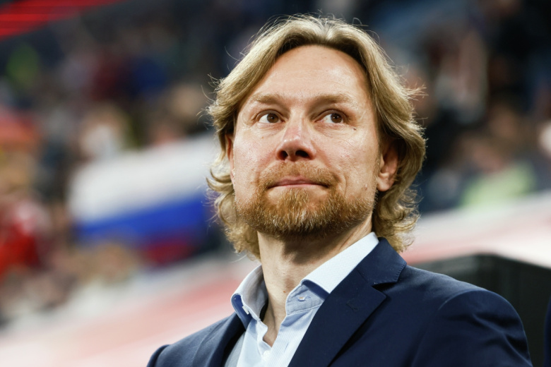 Валерий Карпин