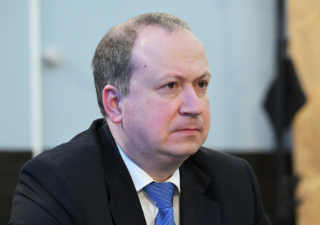 Глава ОСК доложил о появлении в России самой большой в мире серии ледоколов