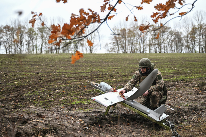 Оператор БПЛА самолетного типа «Молния-2» в зоне СВО
