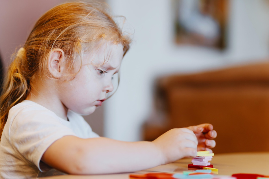 Лучшие настольные игры для семей с детьми 3–6 лет: развиваемся, играя