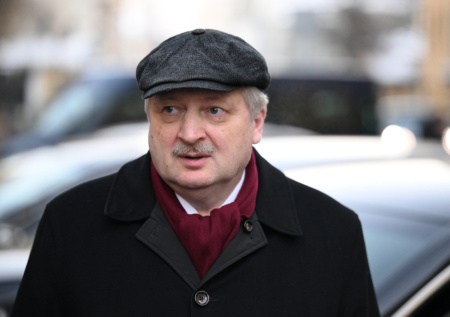 Посол разъяснил позицию США по авиасообщению с Россией