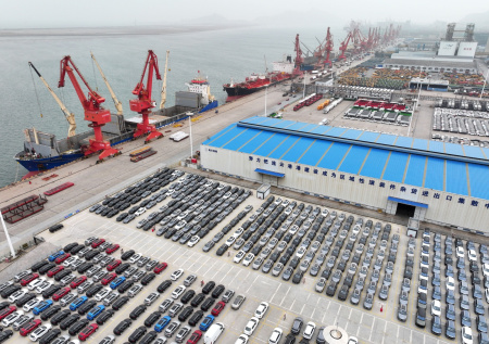 В России резко упал импорт новых легковых автомобилей