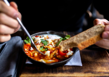 Диетолог раскрыла, как отличить аппетит от голода