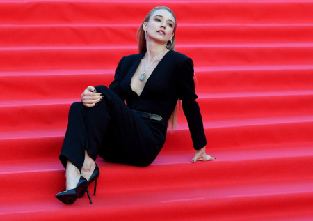 Пощечины Зеленскому, отношения с Козловским, СВО: как живет Акиньшина