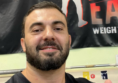 Олимпийский чемпион раскрыл секрет успеха 93-летнего штангиста на Кубке РФ