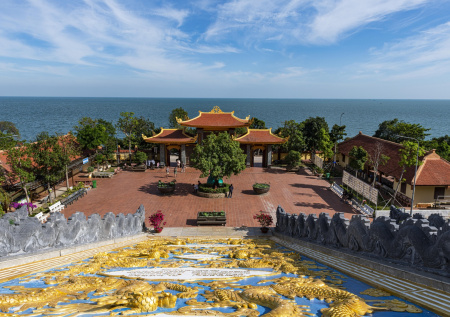 Названо новое популярное направление для пляжного отдыха зимой