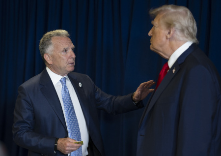 США проводят тайные консультации с Россией по Украине