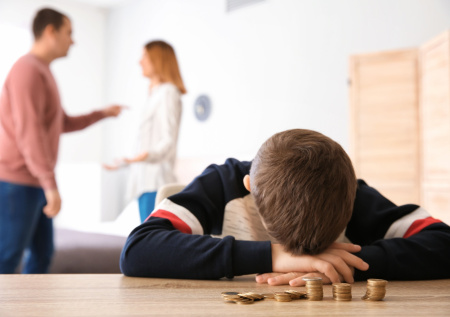 Что такое алименты и как их взыскать?