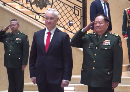 Белоусов провел переговоры с зампредом военного совета КНР в Москве