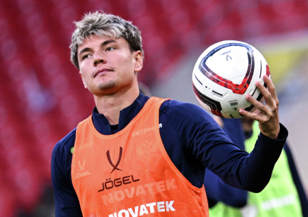 Полузащитника «Зенита» Мостового признали футбольным «Джентльменом года»