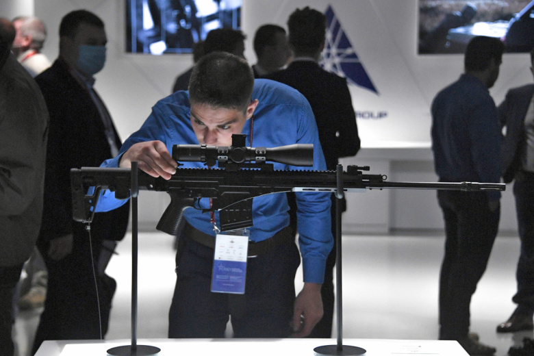 Снайперская винтовка Чукавина на выставке вооружений