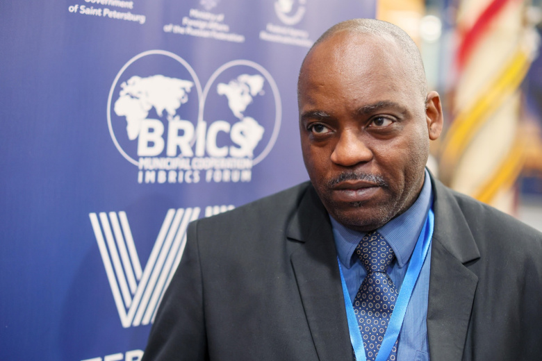 Нги Иннак Антуан Реааль