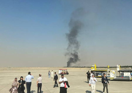 Крушение военного истребителя в Дубае попало на видео