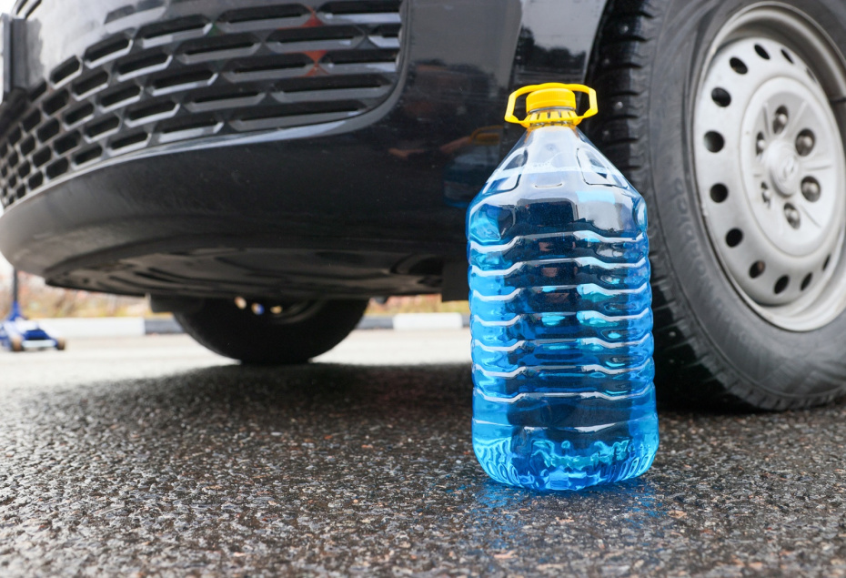 Рейтинг незамерзающей жидкости на зиму-2025: какая лучше и безопасна