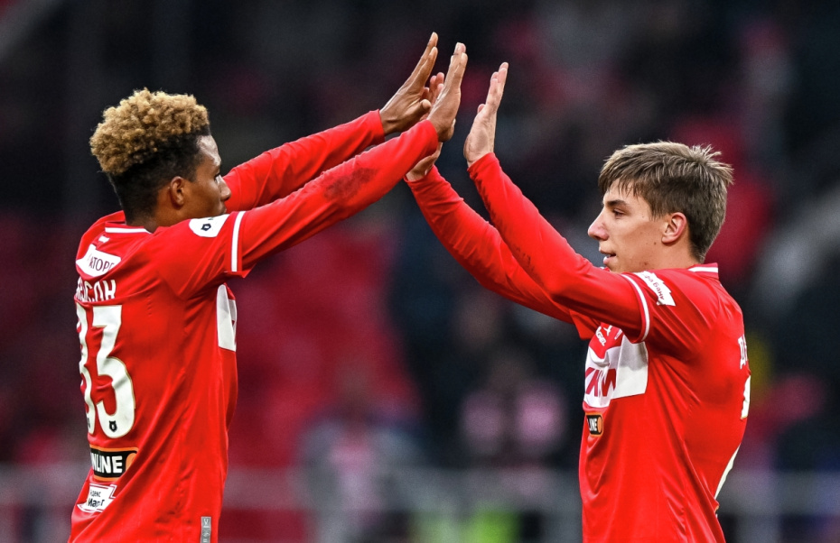 Игроки «Спартака» Жедсон Фернандеш и Игорь Дмитриев после матча РПЛ