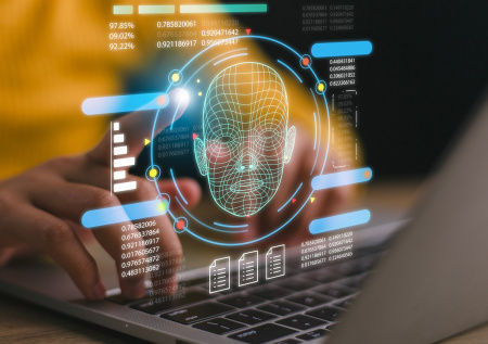 Мошенники начали обманывать с помощью дипфейков представителей власти