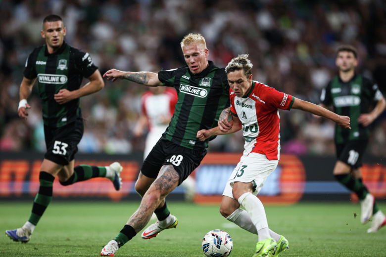 Никита Кривцов (Краснодар) и Алексей Батраков (Локомотив)