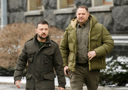 Раде грозит раскол: почему Зеленский так активно вступается за Ермака