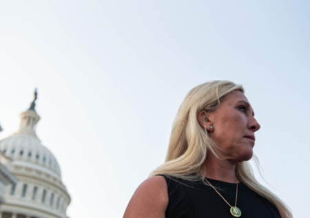 Марджори Тейлор Грин объявила об уходе из конгресса США