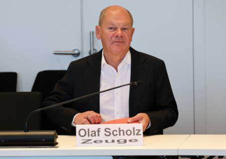 «Охота на ведьм»: политолог объяснил признание Шольца по сделке о газе