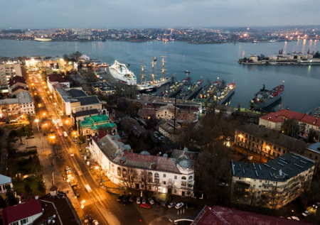 Морской транспорт в одном регионе России приостановил работу