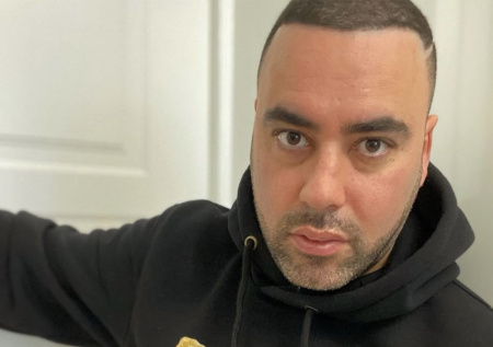 Российский рэпер срочно продал квартиру и покинул Россию