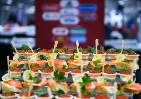 Хрустящие тарталетки для праздничного стола: простой способ приготовить эффектную закуску без лишних хлопот