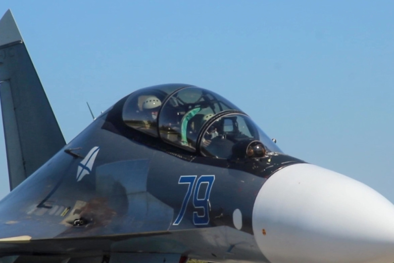 Многоцелевой истребитель Су-30СМ2