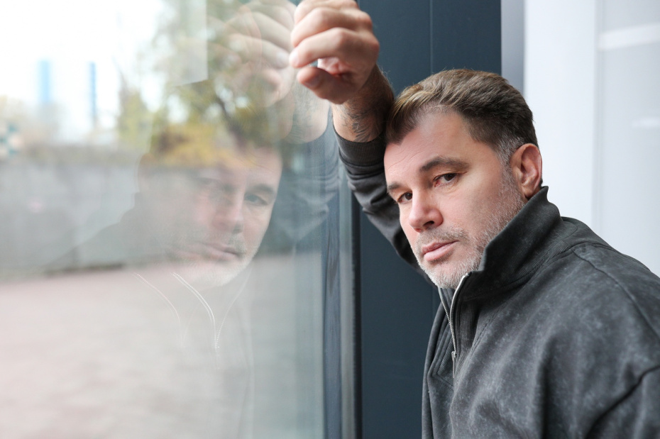 Писатель Олег Рой