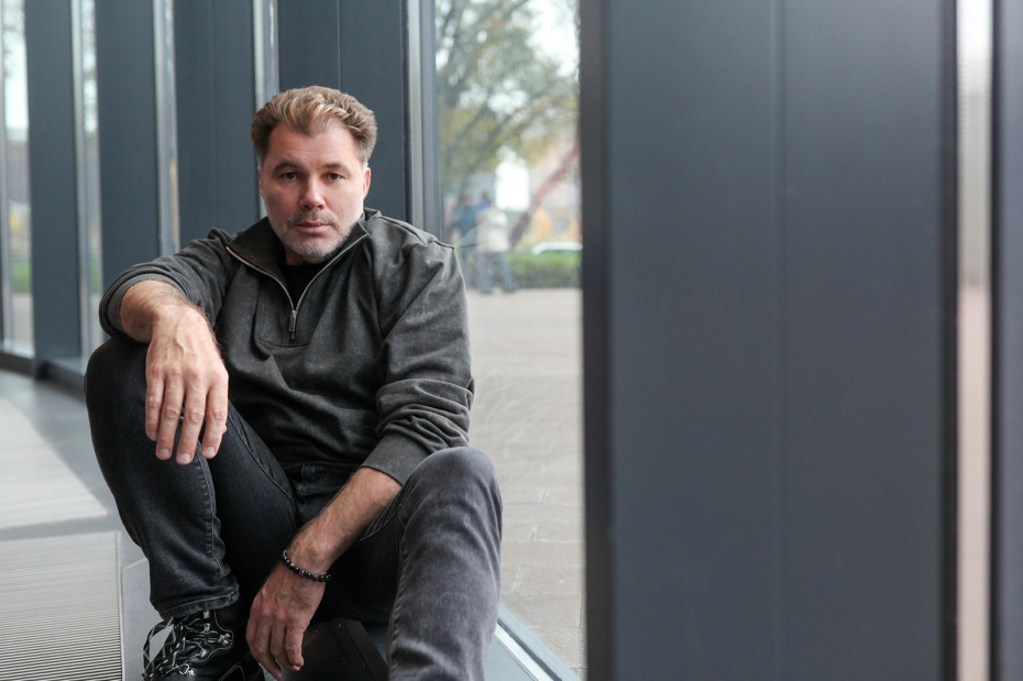 Писатель Олег Рой