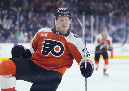 Российские хоккеисты устроили драку на матче НХЛ