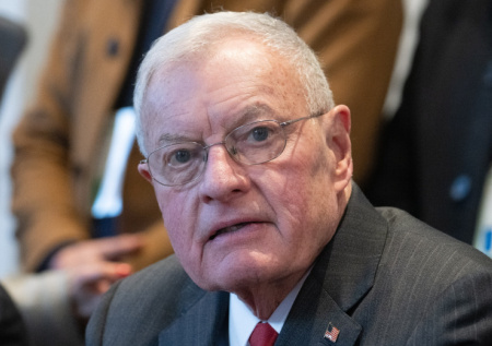 В США заявили о необходимости провести президентские выборы на Украине