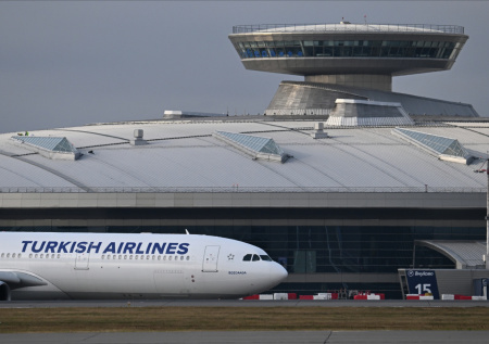 Россиянку нагло ограбили в самолете