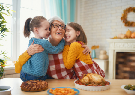 День благодарения в 2025 году: история, традиции и символы праздника