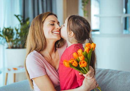 100+ идей подарка на День матери: что подарить маме от души