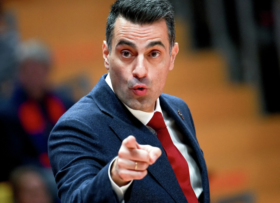 Главный тренер БК ЦСКА Андреас Пистиолис