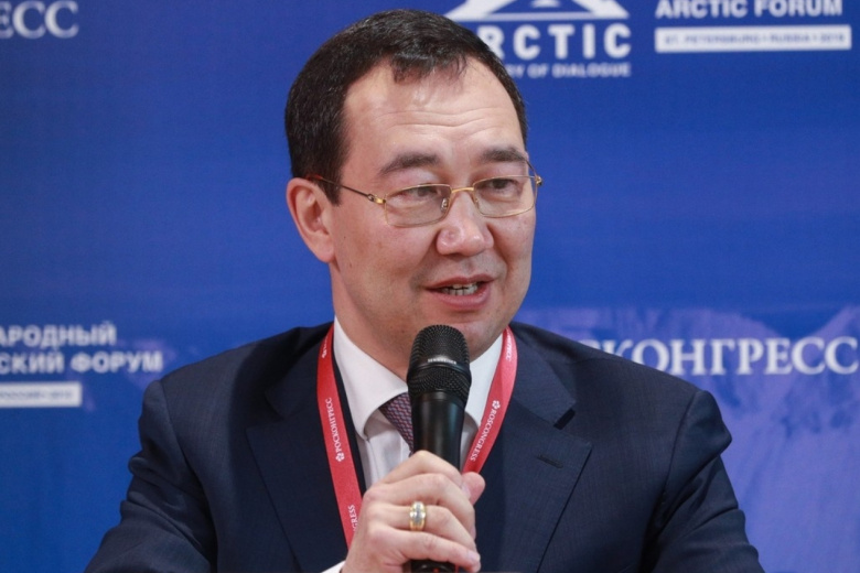 Айсен Николаев