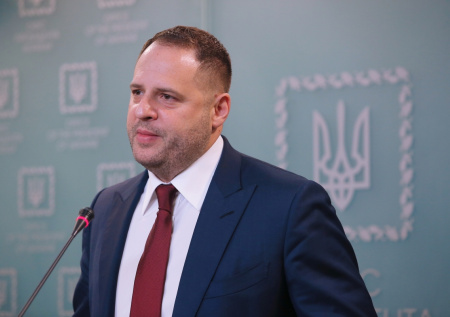 Стало известно, почему Ермака сделали главой делегации