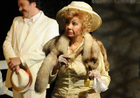 Актриса Букловская высказалась о смерти Шарыкиной из «Кабачка «13 стульев»